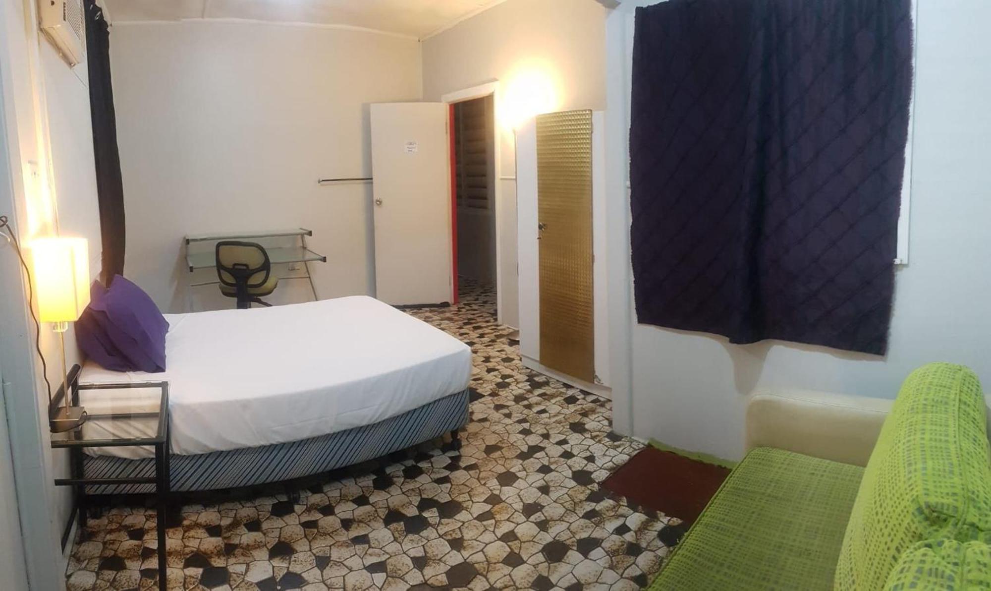 Asylum Cairns Share House Hostel Exterior photo